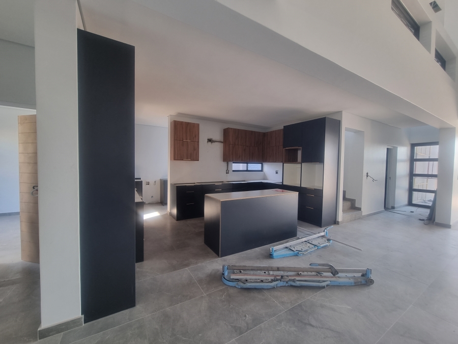 5 Bedroom Property for Sale in Sandown Western Cape